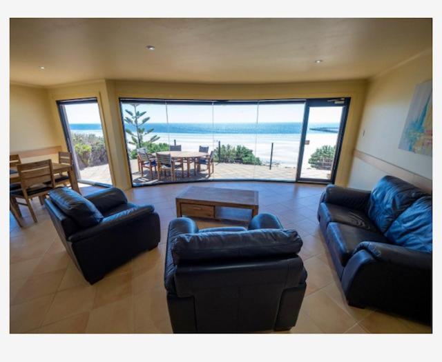 Cliff House Beachfront Villas Moonta Bagian luar foto