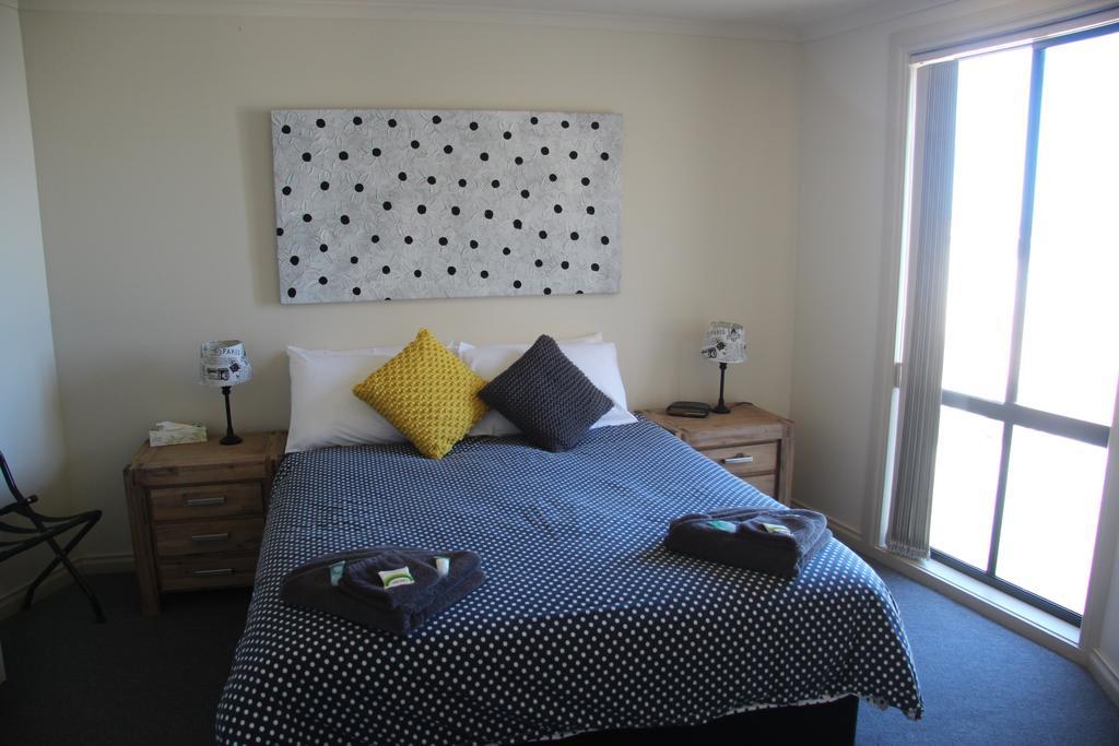 Cliff House Beachfront Villas Moonta Bagian luar foto
